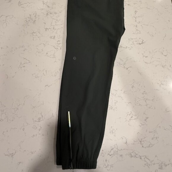 lululemon Men’s Surge Joggers Green Size M Zipper Ankle - Picture 5 of 5